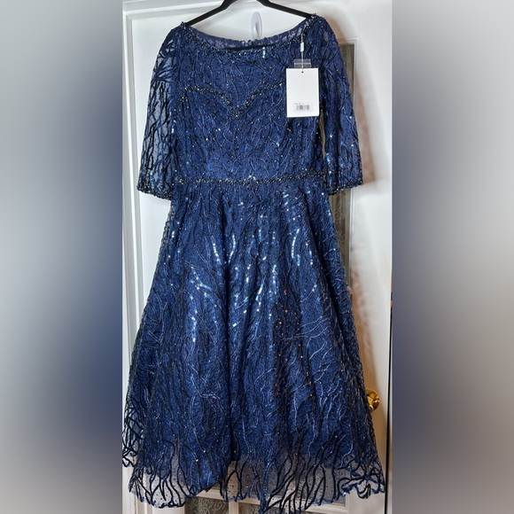 Mac Duggal Embellished 3/4 Sleeve A Line Dress - Picture 12 of 16